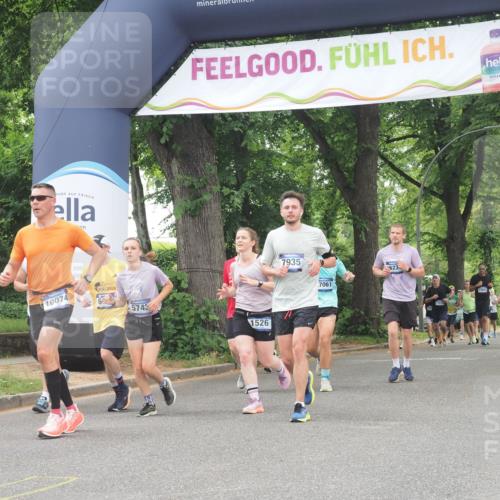 29.06.2025 - hella hamburg halbmarathon KatJ http://msf.ph/oto/8524335 29.06.2025 10:51:56 Zwischen KM18-KM19 1526, 2936, 4146, 5742, 0000, 6462, 7935 meine-sportfotos.de