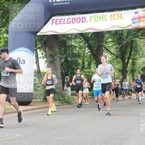 29.06.2025 - hella hamburg halbmarathon KatJ http://msf.ph/oto/8524569 29.06.2025 10:52:10 Zwischen KM18-KM19 1885, 2490, 4613, 6706, 7474, 7907 meine-sportfotos.de