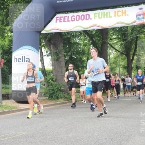 29.06.2025 - hella hamburg halbmarathon KatJ http://msf.ph/oto/8524599 29.06.2025 10:52:10 Zwischen KM18-KM19 1885, 2490, 4613, 6706, 7474, 7907 meine-sportfotos.de