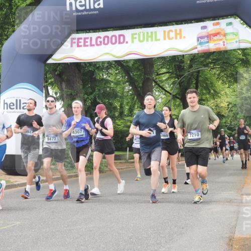 29.06.2025 - hella hamburg halbmarathon KatJ http://msf.ph/oto/8524727 29.06.2025 10:52:17 Zwischen KM18-KM19 1186, 1229, 1559, 2136, 2490, 4307, 5073, 6322, 7210, 7211, 7888, 7907 meine-sportfotos.de