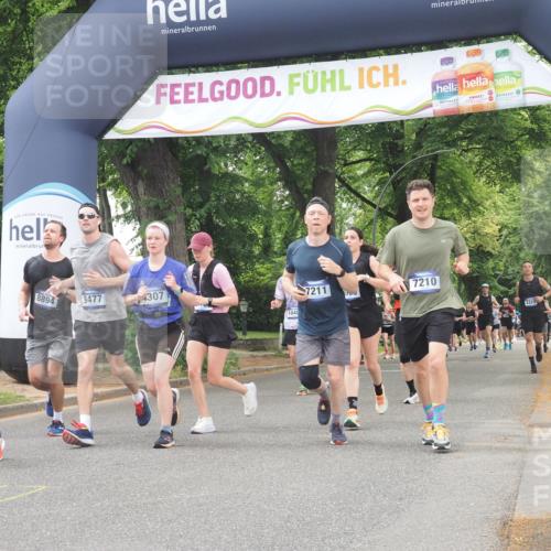 29.06.2025 - hella hamburg halbmarathon KatJ http://msf.ph/oto/8524728 29.06.2025 10:52:17 Zwischen KM18-KM19 1186, 1229, 1559, 2136, 2490, 4307, 5073, 6322, 7210, 7211, 7888, 7907 meine-sportfotos.de