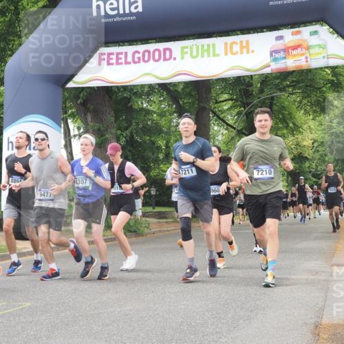 29.06.2025 - hella hamburg halbmarathon KatJ http://msf.ph/oto/8524733 29.06.2025 10:52:17 Zwischen KM18-KM19 1186, 1229, 1559, 2136, 2490, 4307, 5073, 6322, 7210, 7211, 7888, 7907 meine-sportfotos.de