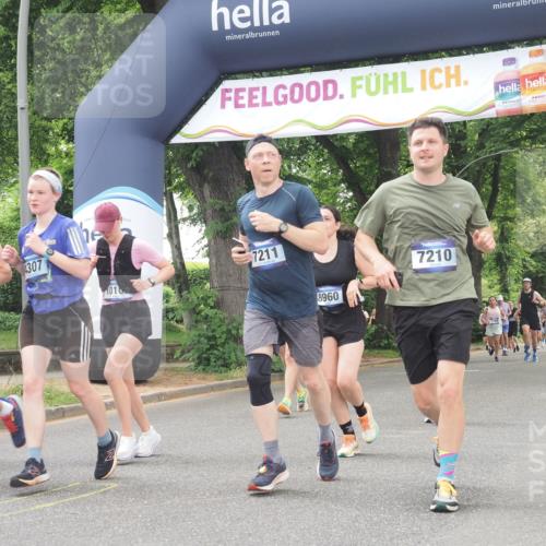 29.06.2025 - hella hamburg halbmarathon KatJ http://msf.ph/oto/8524760 29.06.2025 10:52:18 Zwischen KM18-KM19 1186, 1229, 1559, 2136, 4307, 5073, 6322, 7210, 7211, 7888, 7907 meine-sportfotos.de