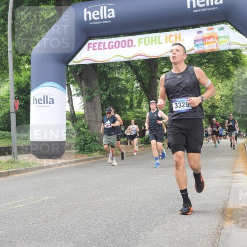 29.06.2025 - hella hamburg halbmarathon KatJ http://msf.ph/oto/8524820 29.06.2025 10:52:22 Zwischen KM18-KM19 1062, 1559, 3328, 4307, 6322, 7210, 7211, 7760, 7888, 8171 meine-sportfotos.de