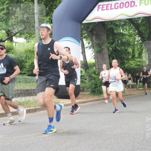 29.06.2025 - hella hamburg halbmarathon KatJ http://msf.ph/oto/8524846 29.06.2025 10:52:23 Zwischen KM18-KM19 1062, 1559, 3328, 7210, 7211, 7760, 7888, 8171 meine-sportfotos.de