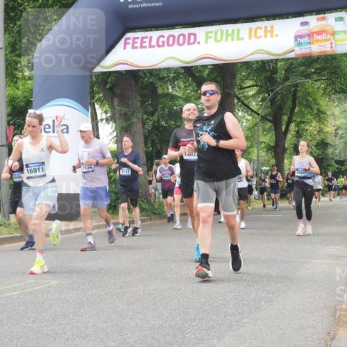 29.06.2025 - hella hamburg halbmarathon KatJ http://msf.ph/oto/8524940 29.06.2025 10:52:27 Zwischen KM18-KM19 1034, 1062, 3112, 3328, 5464, 7760, 8171, 8219 meine-sportfotos.de