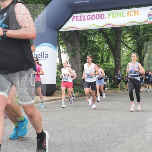 29.06.2025 - hella hamburg halbmarathon KatJ http://msf.ph/oto/8524977 29.06.2025 10:52:29 Zwischen KM18-KM19 1034, 1062, 3112, 5464, 6590, 7760, 8171, 8219, 8405 meine-sportfotos.de