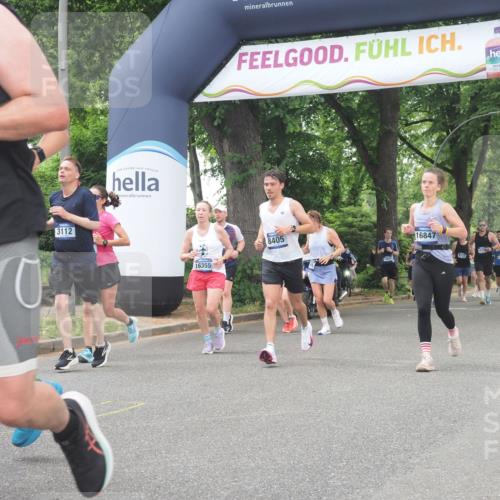 29.06.2025 - hella hamburg halbmarathon KatJ http://msf.ph/oto/8524981 29.06.2025 10:52:29 Zwischen KM18-KM19 1034, 1062, 3112, 5464, 6590, 7760, 8171, 8219, 8405 meine-sportfotos.de