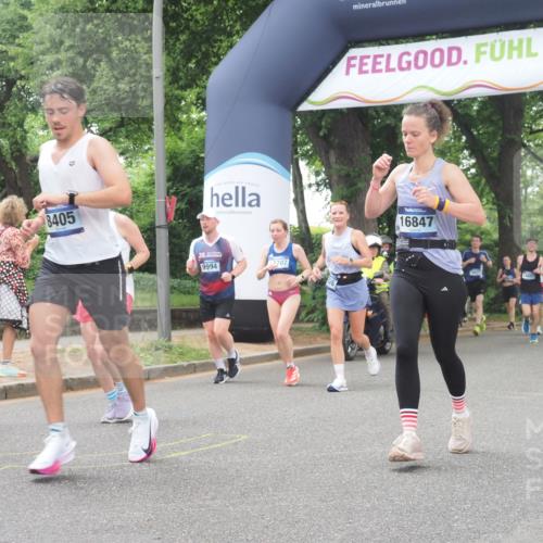 29.06.2025 - hella hamburg halbmarathon KatJ http://msf.ph/oto/8525032 29.06.2025 10:52:30 Zwischen KM18-KM19 1034, 1062, 3112, 5464, 6590, 7760, 8219, 8405 meine-sportfotos.de