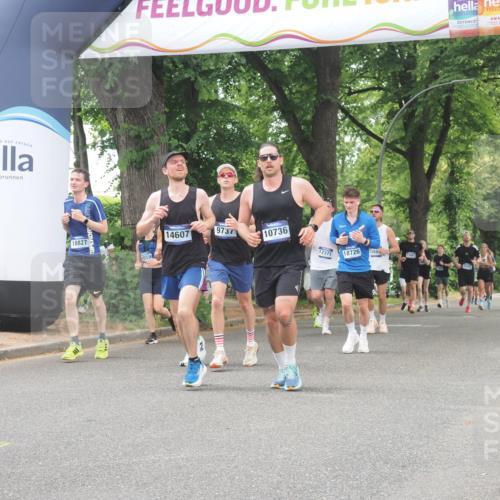 29.06.2025 - hella hamburg halbmarathon KatJ http://msf.ph/oto/8525077 29.06.2025 10:52:34 Zwischen KM18-KM19 1034, 3112, 5464, 6590, 7826, 8405 meine-sportfotos.de