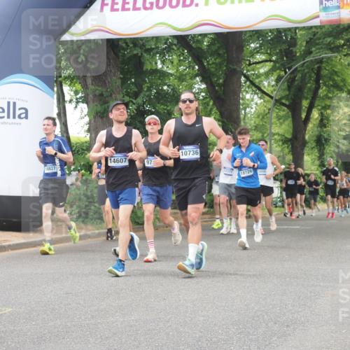 29.06.2025 - hella hamburg halbmarathon KatJ http://msf.ph/oto/8525081 29.06.2025 10:52:34 Zwischen KM18-KM19 1034, 3112, 5464, 6590, 7826, 8405 meine-sportfotos.de