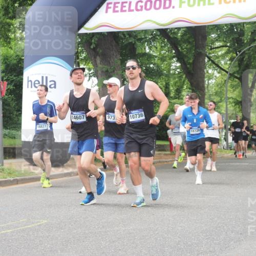 29.06.2025 - hella hamburg halbmarathon KatJ http://msf.ph/oto/8525099 29.06.2025 10:52:34 Zwischen KM18-KM19 1034, 3112, 5464, 6590, 7826, 8405 meine-sportfotos.de