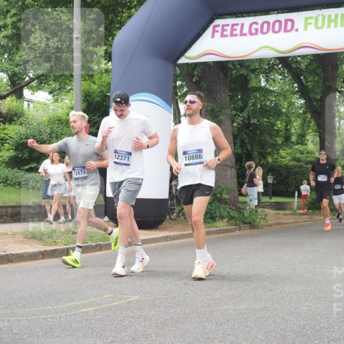 29.06.2025 - hella hamburg halbmarathon KatJ http://msf.ph/oto/8525178 29.06.2025 10:52:37 Zwischen KM18-KM19 7826 meine-sportfotos.de