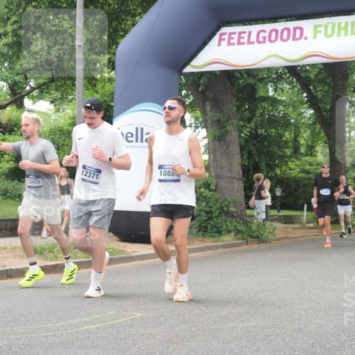 29.06.2025 - hella hamburg halbmarathon KatJ http://msf.ph/oto/8525188 29.06.2025 10:52:37 Zwischen KM18-KM19 7826 meine-sportfotos.de