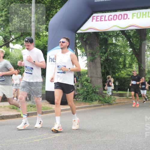 29.06.2025 - hella hamburg halbmarathon KatJ http://msf.ph/oto/8525193 29.06.2025 10:52:37 Zwischen KM18-KM19 7826 meine-sportfotos.de