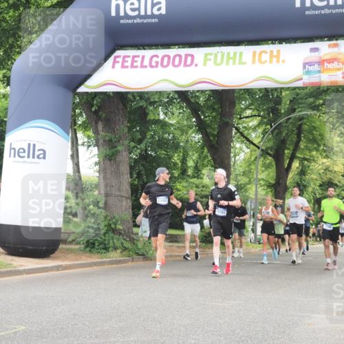 29.06.2025 - hella hamburg halbmarathon KatJ http://msf.ph/oto/8525218 29.06.2025 10:52:39 Zwischen KM18-KM19 3746, 4488, 7826 meine-sportfotos.de