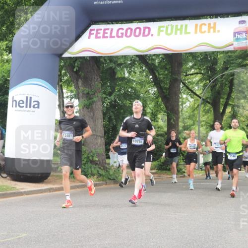 29.06.2025 - hella hamburg halbmarathon KatJ http://msf.ph/oto/8525225 29.06.2025 10:52:40 Zwischen KM18-KM19 3578, 3746, 4488 meine-sportfotos.de