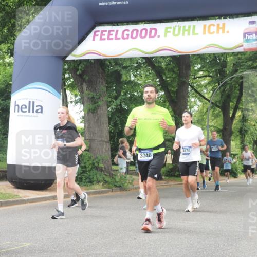29.06.2025 - hella hamburg halbmarathon KatJ http://msf.ph/oto/8525308 29.06.2025 10:52:42 Zwischen KM18-KM19 3578, 3746, 4488 meine-sportfotos.de