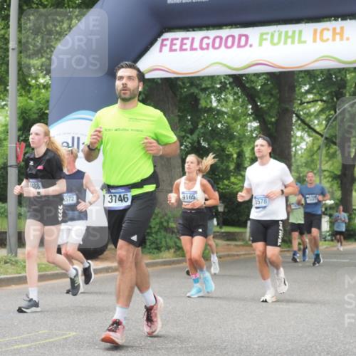 29.06.2025 - hella hamburg halbmarathon KatJ http://msf.ph/oto/8525326 29.06.2025 10:52:43 Zwischen KM18-KM19 3578, 3746, 4488, 6572 meine-sportfotos.de