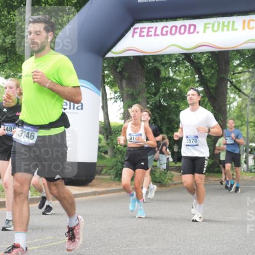 29.06.2025 - hella hamburg halbmarathon KatJ http://msf.ph/oto/8525336 29.06.2025 10:52:43 Zwischen KM18-KM19 3578, 3746, 4488, 6572 meine-sportfotos.de