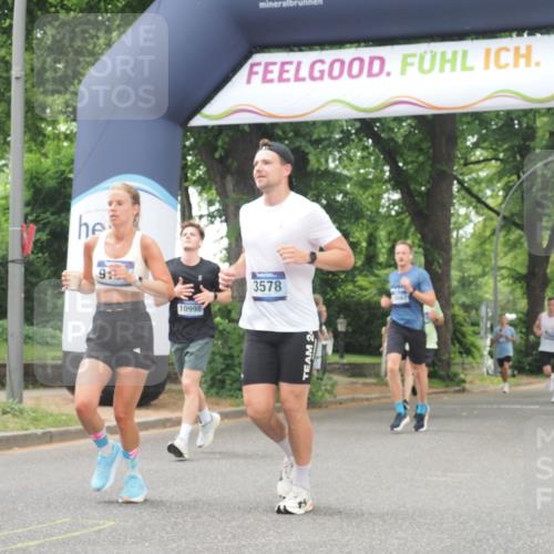 29.06.2025 - hella hamburg halbmarathon KatJ http://msf.ph/oto/8525365 29.06.2025 10:52:44 Zwischen KM18-KM19 3578, 3746, 4488, 6572 meine-sportfotos.de