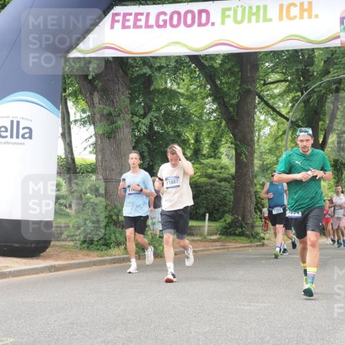 29.06.2025 - hella hamburg halbmarathon KatJ http://msf.ph/oto/8525448 29.06.2025 10:52:50 Zwischen KM18-KM19 3994, 6572 meine-sportfotos.de