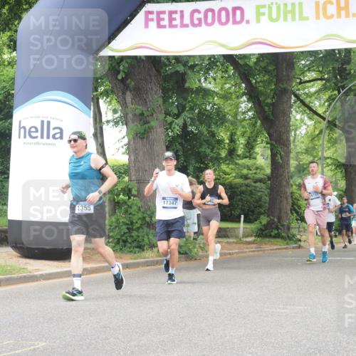 29.06.2025 - hella hamburg halbmarathon KatJ http://msf.ph/oto/8525506 29.06.2025 10:52:53 Zwischen KM18-KM19 1355, 3994 meine-sportfotos.de