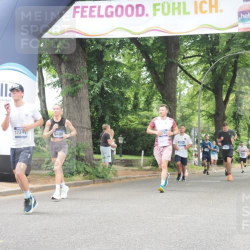 29.06.2025 - hella hamburg halbmarathon KatJ http://msf.ph/oto/8525529 29.06.2025 10:52:54 Zwischen KM18-KM19 1355, 3994 meine-sportfotos.de