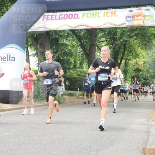 29.06.2025 - hella hamburg halbmarathon KatJ http://msf.ph/oto/8525587 29.06.2025 10:52:58 Zwischen KM18-KM19 1249, 1355, 3994, 6489 meine-sportfotos.de