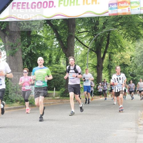 29.06.2025 - hella hamburg halbmarathon KatJ http://msf.ph/oto/8525663 29.06.2025 10:53:03 Zwischen KM18-KM19 1249, 1781, 5951, 6489, 8402 meine-sportfotos.de