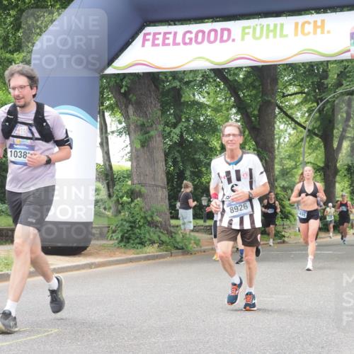 29.06.2025 - hella hamburg halbmarathon KatJ http://msf.ph/oto/8525722 29.06.2025 10:53:06 Zwischen KM18-KM19 1781, 4499, 5951, 8402 meine-sportfotos.de