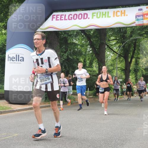29.06.2025 - hella hamburg halbmarathon KatJ http://msf.ph/oto/8525730 29.06.2025 10:53:06 Zwischen KM18-KM19 1781, 4499, 5951, 8402 meine-sportfotos.de