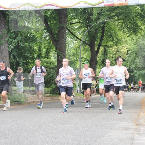 29.06.2025 - hella hamburg halbmarathon KatJ http://msf.ph/oto/8525773 29.06.2025 10:53:10 Zwischen KM18-KM19 1781, 4227, 4322, 4499, 5951, 8402 meine-sportfotos.de