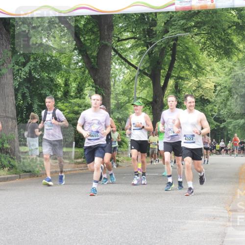 29.06.2025 - hella hamburg halbmarathon KatJ http://msf.ph/oto/8525784 29.06.2025 10:53:10 Zwischen KM18-KM19 1781, 4227, 4322, 4499, 5951, 8402 meine-sportfotos.de