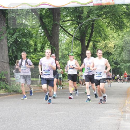 29.06.2025 - hella hamburg halbmarathon KatJ http://msf.ph/oto/8525787 29.06.2025 10:53:10 Zwischen KM18-KM19 1781, 4227, 4322, 4499, 5951, 8402 meine-sportfotos.de