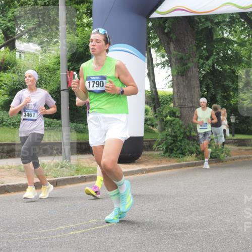 29.06.2025 - hella hamburg halbmarathon KatJ http://msf.ph/oto/8525865 29.06.2025 10:53:14 Zwischen KM18-KM19 1790, 3461, 4227, 4286, 4322 meine-sportfotos.de