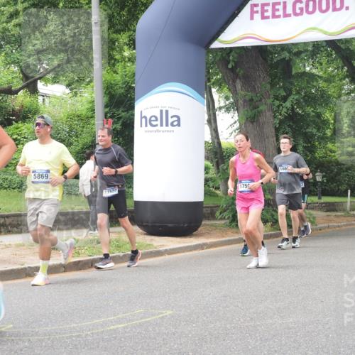 29.06.2025 - hella hamburg halbmarathon KatJ http://msf.ph/oto/8525985 29.06.2025 10:53:21 Zwischen KM18-KM19 4286, 4782, 5869, 7323, 7485 meine-sportfotos.de