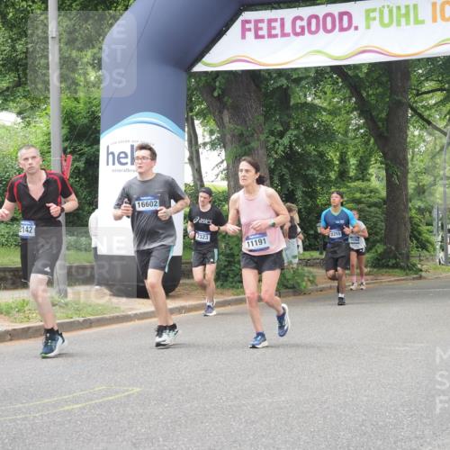29.06.2025 - hella hamburg halbmarathon KatJ http://msf.ph/oto/8526031 29.06.2025 10:53:23 Zwischen KM18-KM19 2142, 4782, 5869, 7323, 7485 meine-sportfotos.de