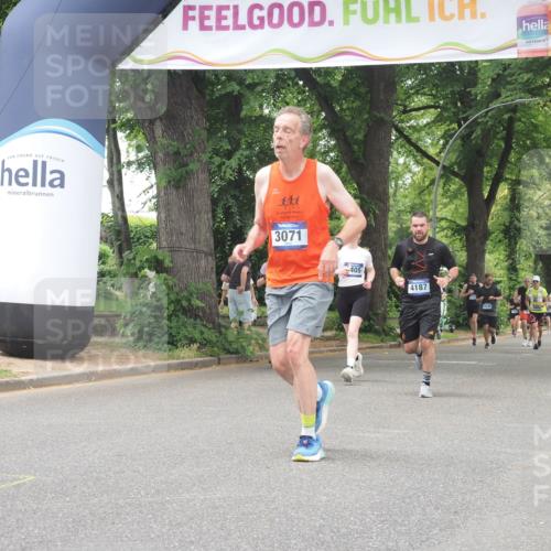 29.06.2025 - hella hamburg halbmarathon KatJ http://msf.ph/oto/8526104 29.06.2025 10:53:29 Zwischen KM18-KM19 2142, 3071, 4187, 7323 meine-sportfotos.de