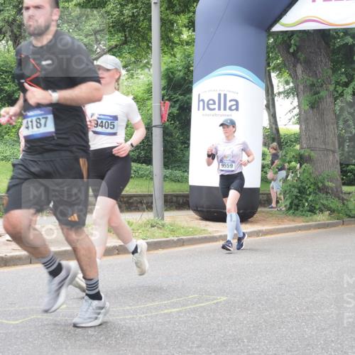 29.06.2025 - hella hamburg halbmarathon KatJ http://msf.ph/oto/8526162 29.06.2025 10:53:31 Zwischen KM18-KM19 3071, 4187 meine-sportfotos.de