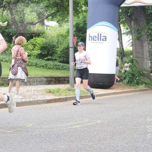 29.06.2025 - hella hamburg halbmarathon KatJ http://msf.ph/oto/8526173 29.06.2025 10:53:32 Zwischen KM18-KM19 3071, 4187 meine-sportfotos.de