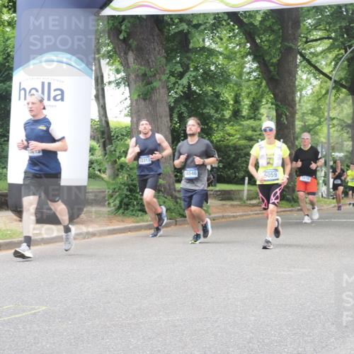 29.06.2025 - hella hamburg halbmarathon KatJ http://msf.ph/oto/8526223 29.06.2025 10:53:35 Zwischen KM18-KM19 4187, 6059 meine-sportfotos.de