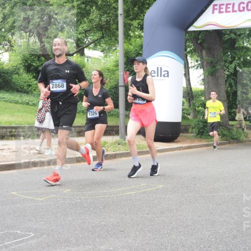 29.06.2025 - hella hamburg halbmarathon KatJ http://msf.ph/oto/8526463 29.06.2025 10:53:45 Zwischen KM18-KM19 1329, 2868, 5976 meine-sportfotos.de