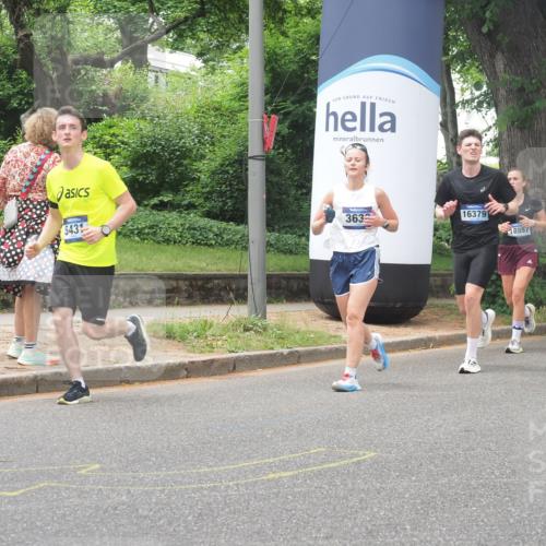 29.06.2025 - hella hamburg halbmarathon KatJ http://msf.ph/oto/8526509 29.06.2025 10:53:48 Zwischen KM18-KM19 1329, 2868, 3630, 4532, 5431 meine-sportfotos.de