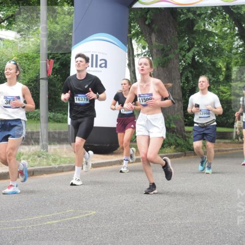 29.06.2025 - hella hamburg halbmarathon KatJ http://msf.ph/oto/8526533 29.06.2025 10:53:48 Zwischen KM18-KM19 1329, 2868, 3630, 4532, 5431 meine-sportfotos.de