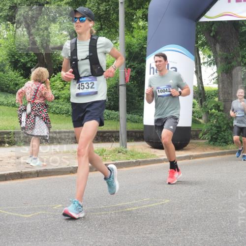 29.06.2025 - hella hamburg halbmarathon KatJ http://msf.ph/oto/8526611 29.06.2025 10:53:52 Zwischen KM18-KM19 1866, 2868, 3630, 4532, 5431 meine-sportfotos.de
