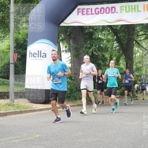 29.06.2025 - hella hamburg halbmarathon KatJ http://msf.ph/oto/8526664 29.06.2025 10:53:54 Zwischen KM18-KM19 1866, 3630, 4532, 5431 meine-sportfotos.de