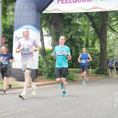 29.06.2025 - hella hamburg halbmarathon KatJ http://msf.ph/oto/8526692 29.06.2025 10:53:55 Zwischen KM18-KM19 1866, 4532, 5150, 5431 meine-sportfotos.de