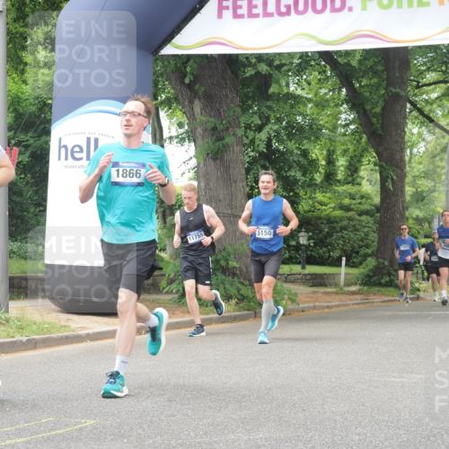 29.06.2025 - hella hamburg halbmarathon KatJ http://msf.ph/oto/8526716 29.06.2025 10:53:56 Zwischen KM18-KM19 1866, 4532, 5150 meine-sportfotos.de