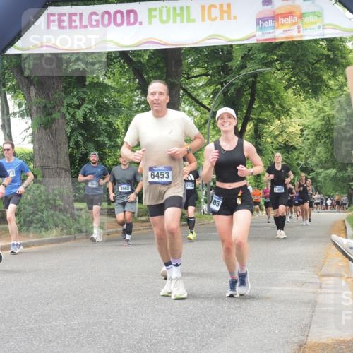 29.06.2025 - hella hamburg halbmarathon KatJ http://msf.ph/oto/8526802 29.06.2025 10:54:01 Zwischen KM18-KM19 3062, 3225, 4066, 5150, 6453 meine-sportfotos.de